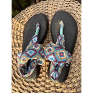 Sanuk Sandals Strappy Size US 7 UK 5 EU 38 Blue Red Southwest Design Yoga Beach